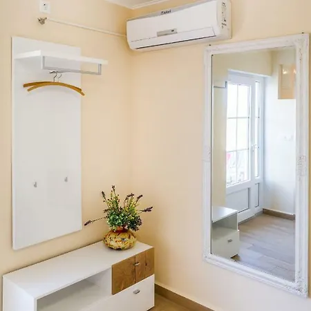 Long Island Olive 萨利